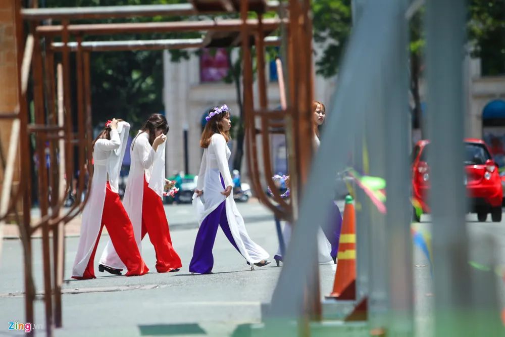 Nha tho Duc Ba o Sai Gon bat dau dot trung tu keo dai 2 nam hinh anh 9