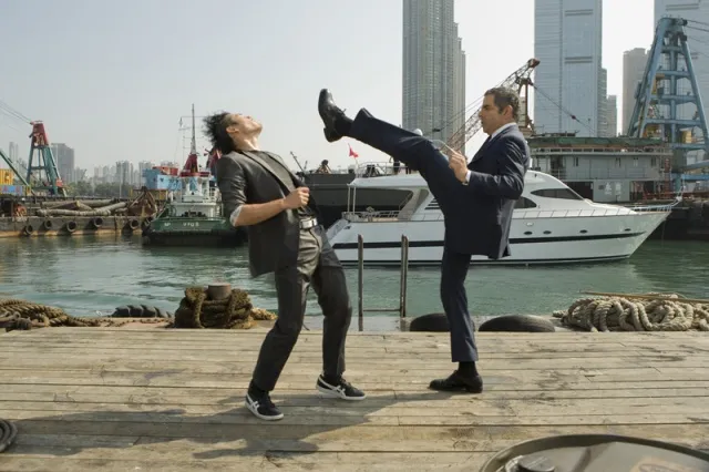 Nhìn lại phân cảnh thú vị trong phần trước của Johnny English ảnh 4