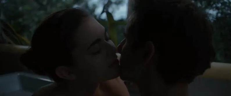 'Người tình quỷ ám' công bố trailer khiến khán giả rợn tóc gáy ảnh 2 'Người tình quỷ ám' công bố trailer khiến khán giả rợn tóc gáy ảnh 2