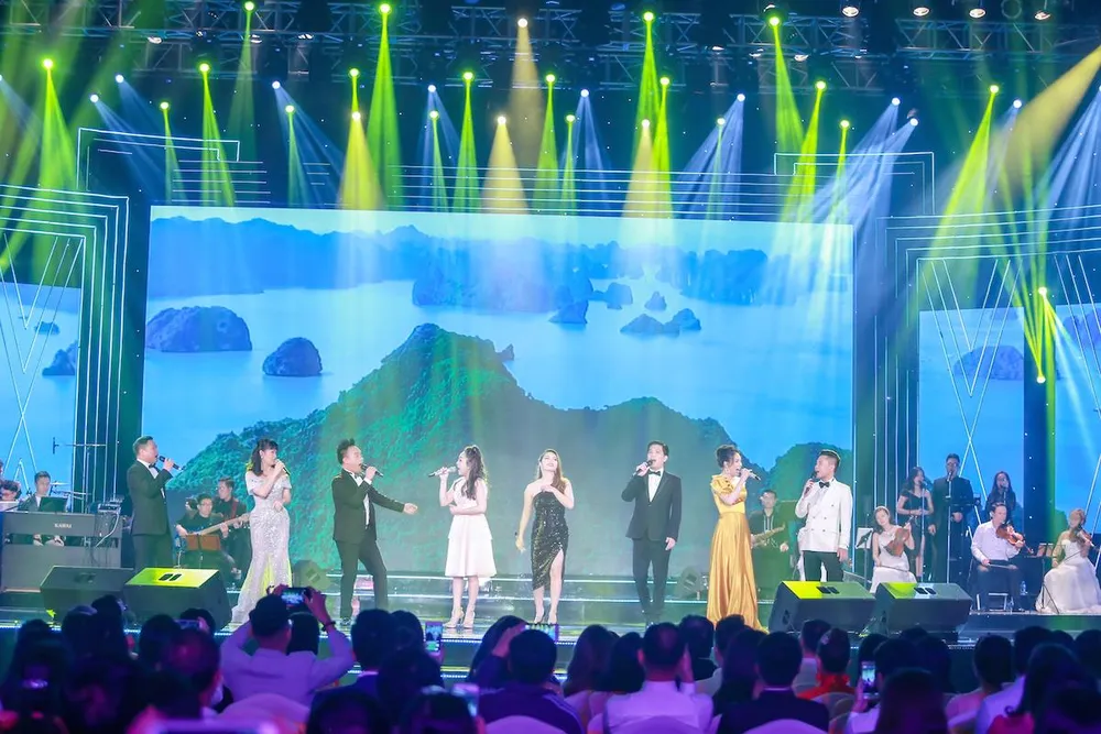 Hồ Quỳnh Hương luôn nhớ thời gian dự thi Sao mai 1999 ảnh 1