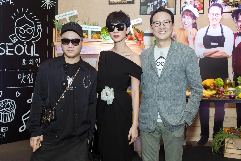 Hàng loạt sao có mặt trong chương trình hậu trường và ẩm thực ảnh 2