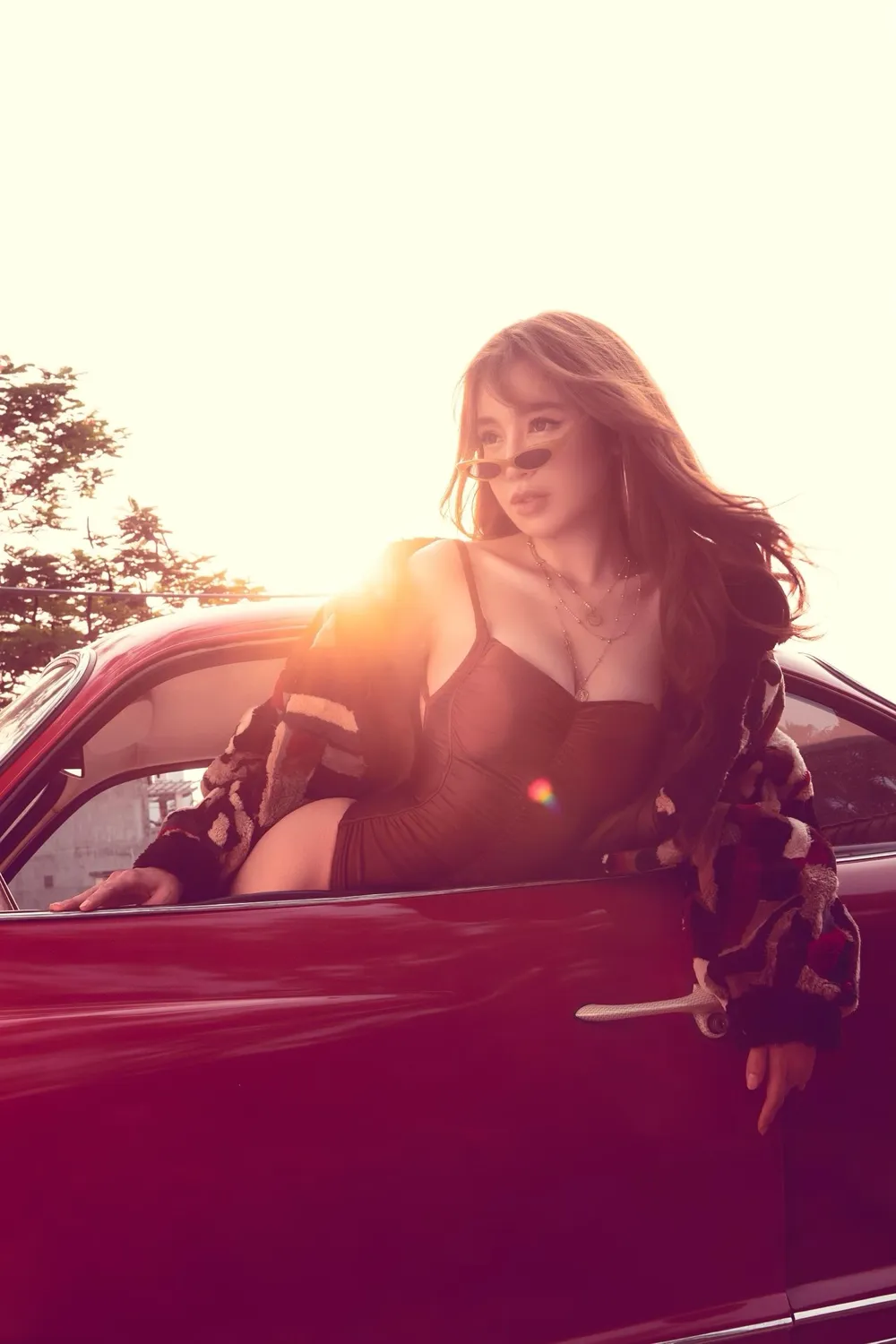 Elly Trần vẫn không hổ danh là nữ hoàng nóng bỏng nhất showbiz ảnh 2 Elly Trần vẫn không hổ danh là nữ hoàng nóng bỏng nhất showbiz ảnh 2