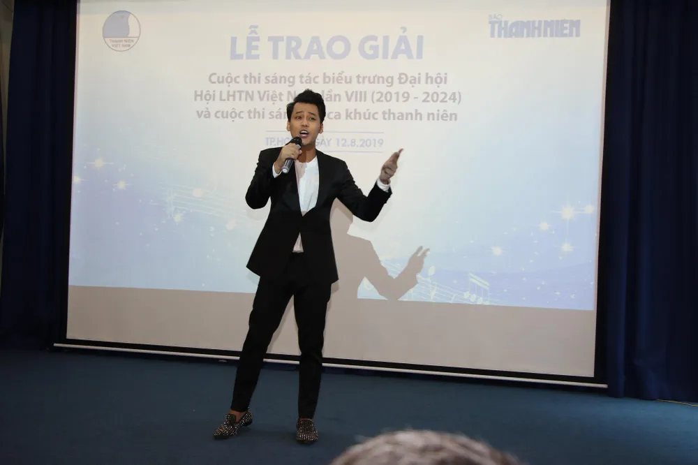 Trao giải cuộc thi sáng tác ca khúc về thanh niên Việt Nam ảnh 1