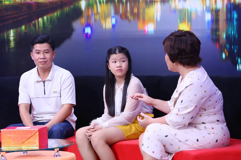 Xúc động tâm sự của cô bé 14 tuổi mơ ước 1 bữa cơm gia đình ảnh 4