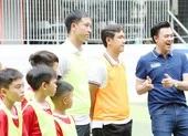 Thanh Thức 'đòi kiện' HLV Nguyễn Hồng Sơn? ảnh 5 3 huyền thoại bóng đá Việt Nam hội ngộ tại Cầu thủ nhí 2020