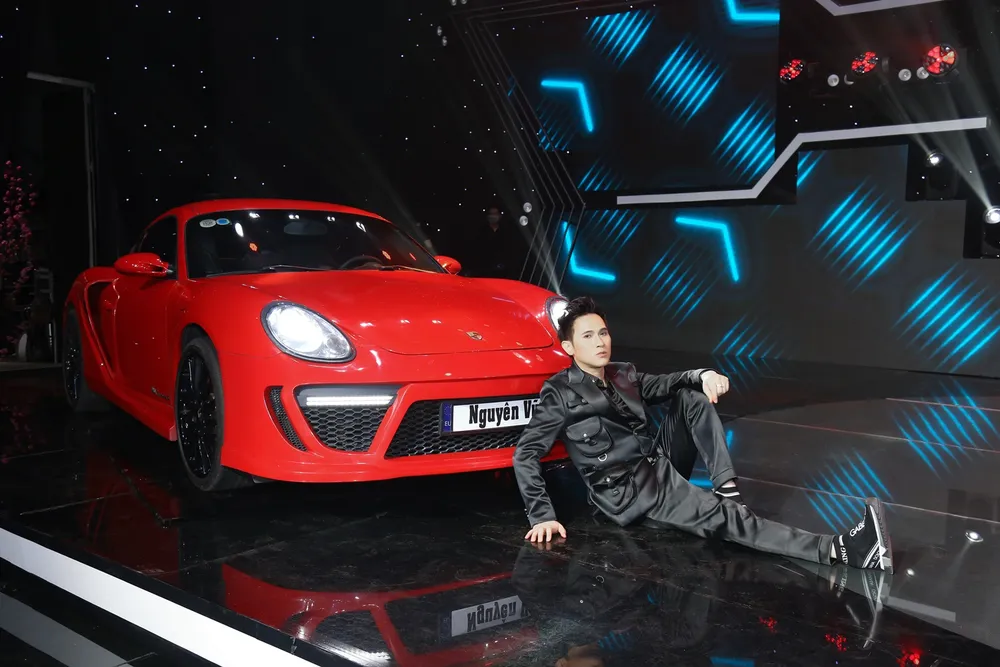 Nguyên Vũ tài trợ siêu xe giúp Chu Bin 'đốt cháy' sân khấu ảnh 5