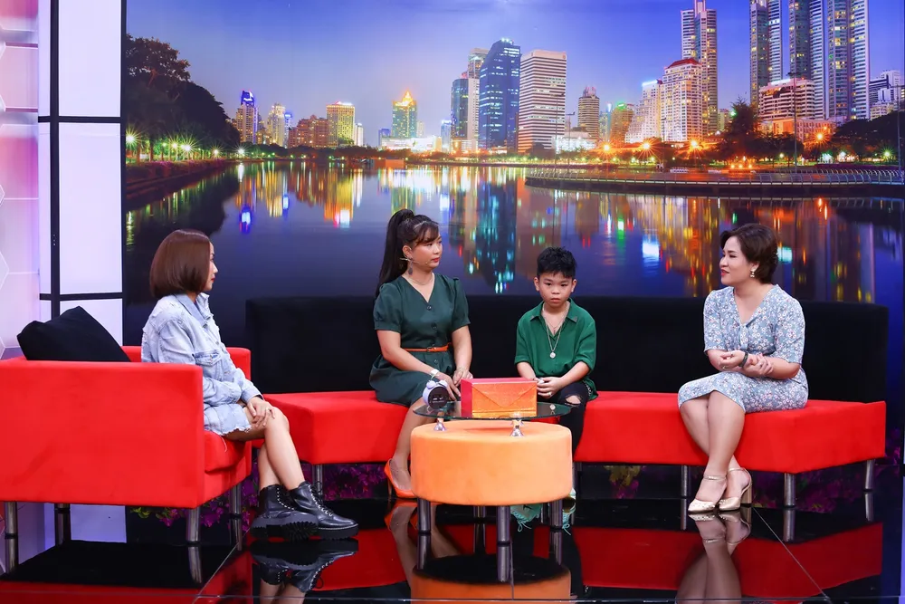 Cậu bé 10 tuổi thổ lộ 'tôn trọng quyết định ly thân của ba mẹ' ảnh 4