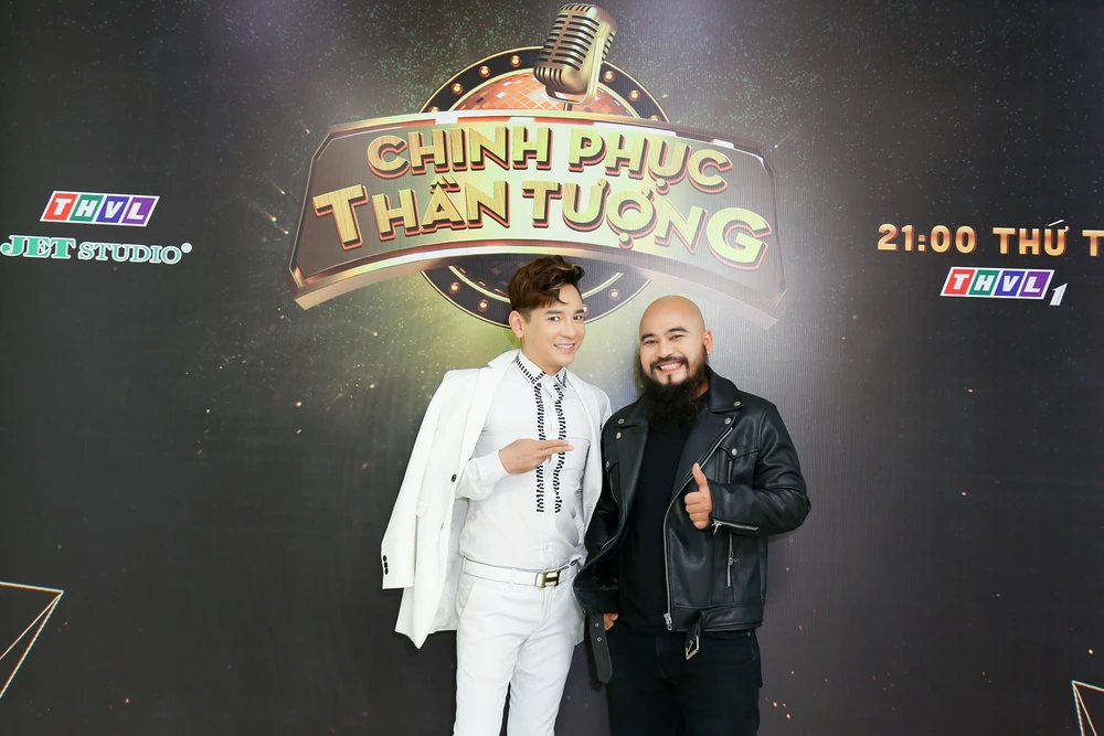 Nguyễn Phi Hùng, Vy Oanh và Việt Quang song ca với thí sinh ảnh 3