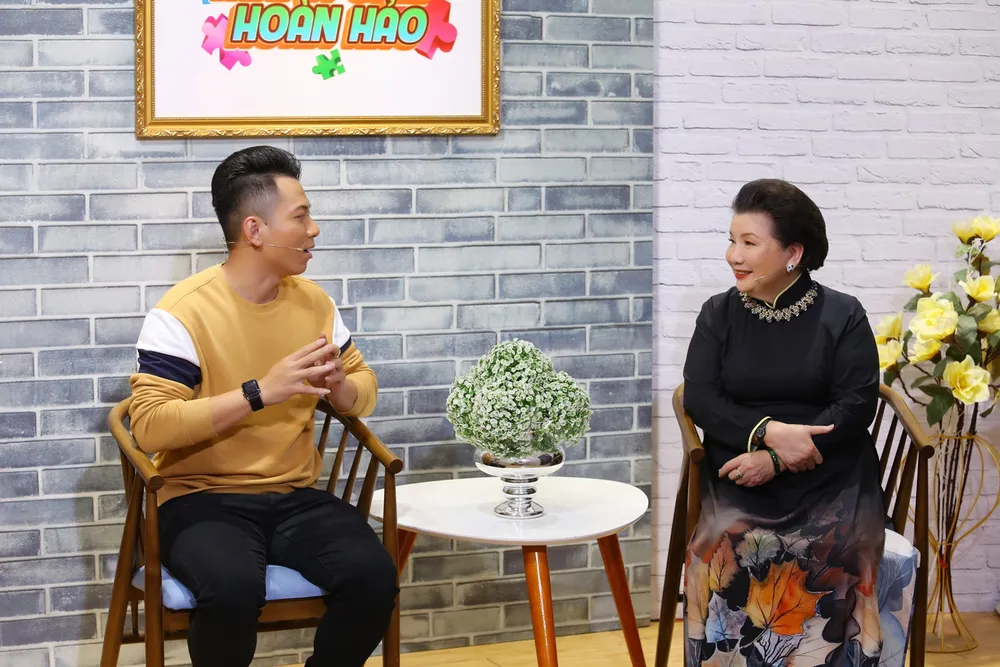 Bất ngờ khi Tiểu Phương đăng Facebook gọi chồng về nhà ảnh 2 Bất ngờ khi Tiểu Phương đăng Facebook gọi chồng về nhà ảnh 2