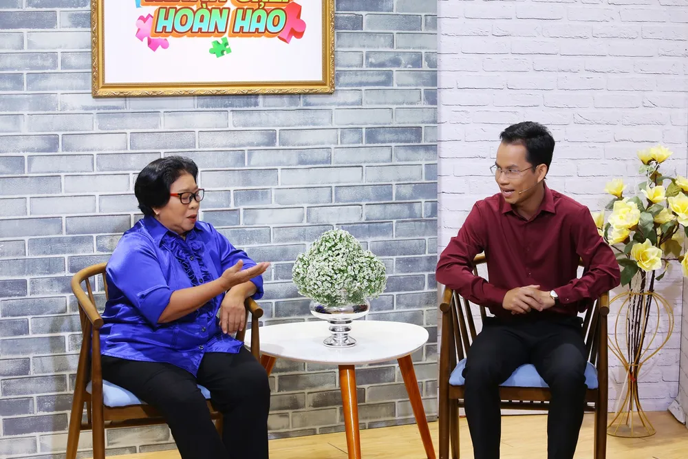 Nghệ sĩ Tuấn Khanh khóc nghẹn khi kể về người bạn đời 40 năm ảnh 2