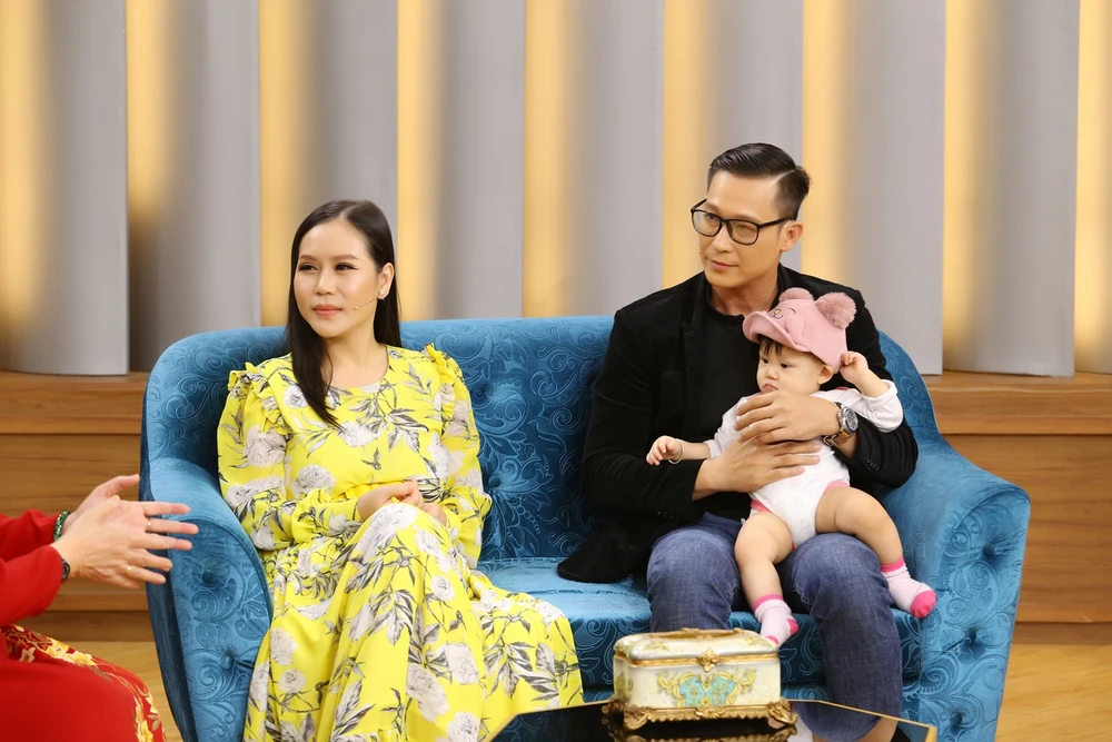 Ca sĩ Hồng Mơ chia sẻ lí do lấy chồng dù tôn thờ độc thân ảnh 4