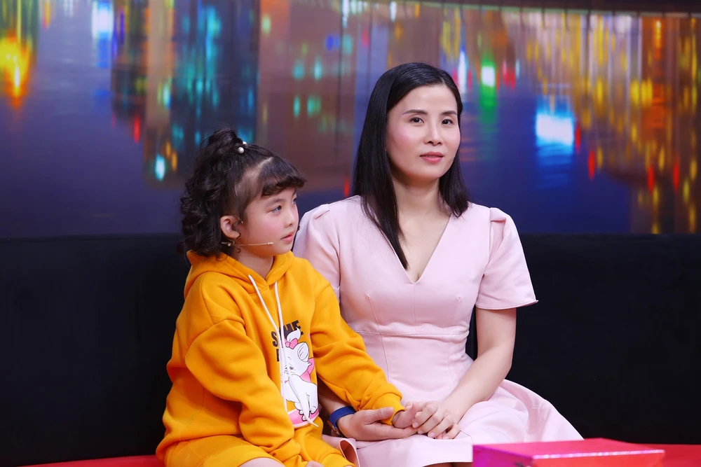 Nữ biker nhí sẵn sàng nghỉ học, nhịn đói để chạy xe cả ngày ảnh 3