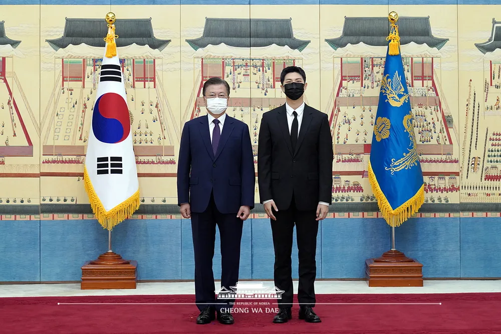 Nhóm nhạc BTS trở thành đặc phái viên của Tổng thống Moon Jae In ảnh 3