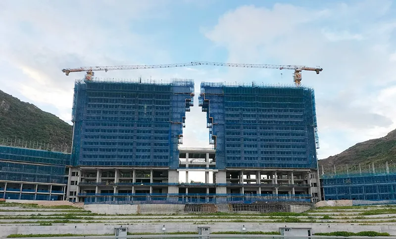 Một dự án xây dựng dở dang của một doanh nghiệp bị cưỡng chế thuế cuong-che-thue.jpg