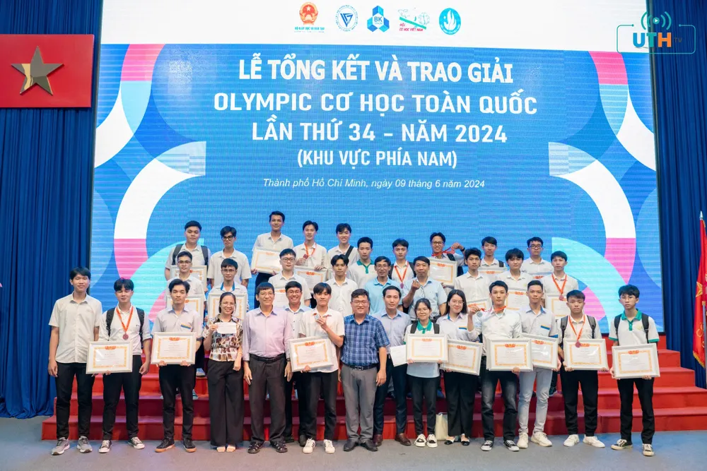 Sinh viên UTH đạt nhiều giải thưởng cao trong các cuộc thi. Ảnh: UTH z5758490886141_afbc1e804c308331f1f842f9827fd9b2.jpg