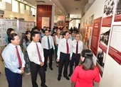 Tổng Bí thư, Chủ tịch nước dâng hương Chủ tịch Hồ Chí Minh ảnh 3 Triển lãm chuyên đề 'Việt Nam - Độc lập, Tự cường'