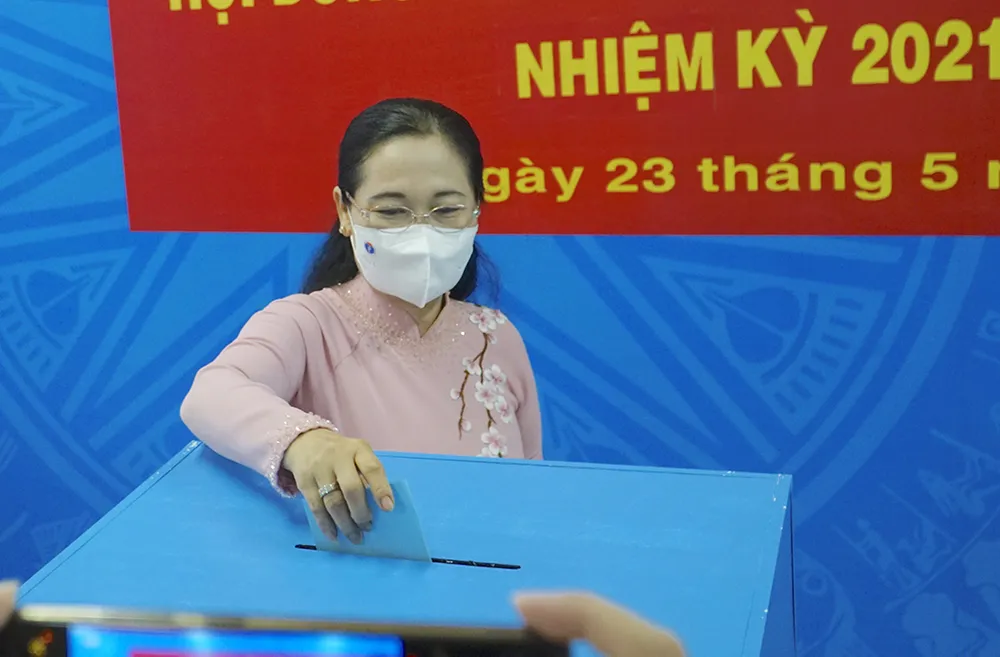 Hơn 69 triệu cử tri cả nước đi bầu cử ảnh 53