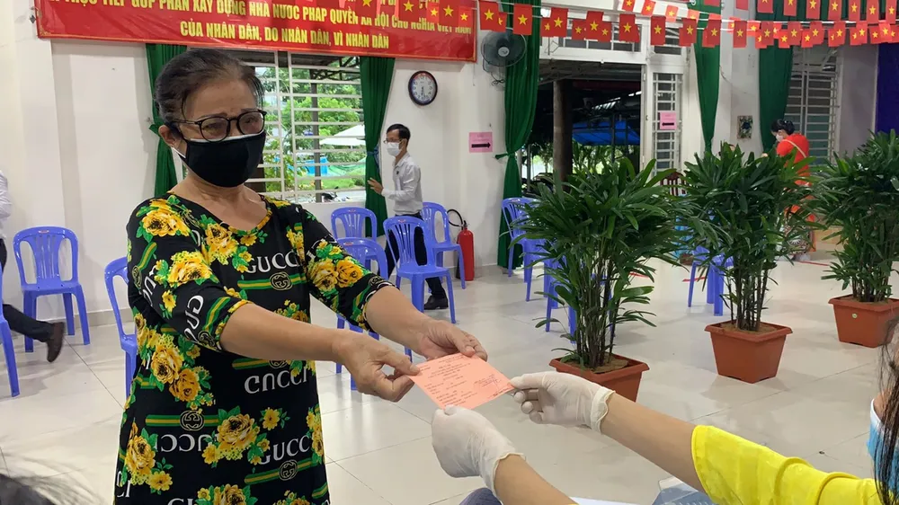 Hơn 69 triệu cử tri cả nước đi bầu cử ảnh 7