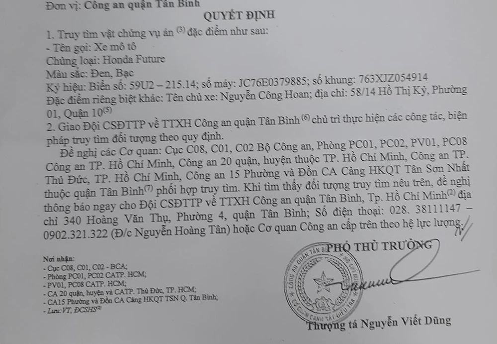 Cơ quan CSĐT Công an quận Tân Bình truy tìm vật trong vụ cướp giật xảy ra trên địa bàn.