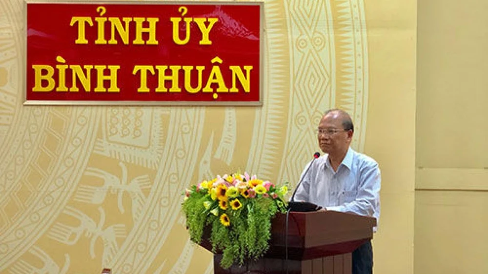 Bộ Chính trị quyết định thi hành kỷ luật Cảnh cáo đối với ông Nguyễn Mạnh Hùng nguyên Uỷ viên Trung ương Đảng, nguyên Bí thư Tỉnh uỷ (nhiệm kỳ 2015 - 2020); nguyên Phó Bí thư thường trực Tỉnh uỷ Bình Thuận (nhiệm kỳ 2010 - 2015). Ảnh: Báo Bình Thuận