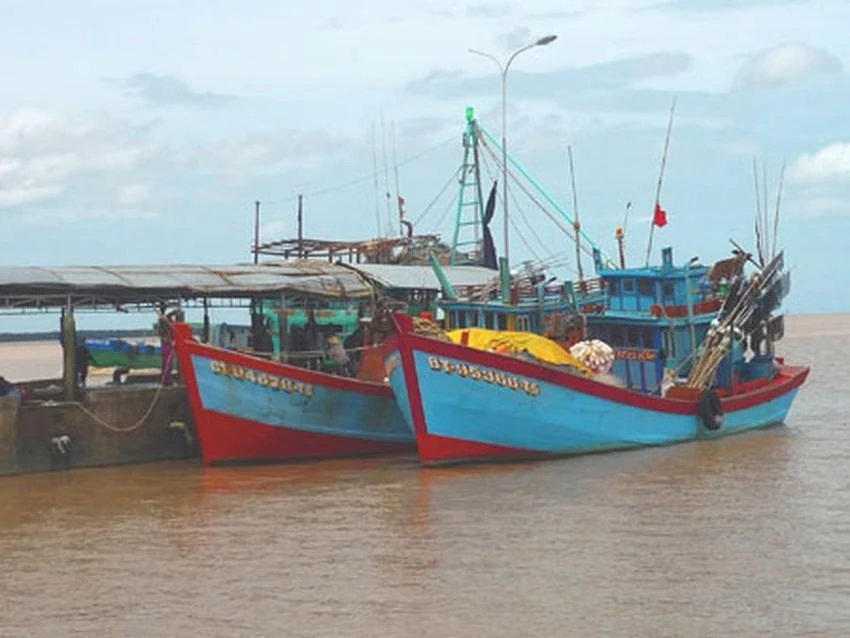 Thiết bị đầu cuối vệ tinh phục vụ mục đích giám sát hành trình tàu cá được miễn phí sử dụng tần số vô tuyến điện. Ảnh: PLO