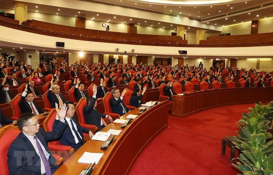 Các lãnh đạo Đảng, Nhà nước và các đại biểu dự bế mạc Hội nghị. Ảnh: TTXVN