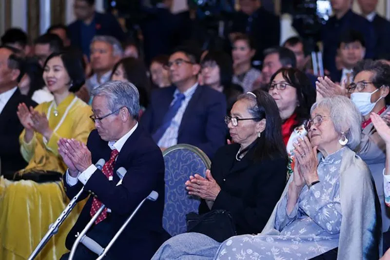 Đa phần người Việt tại Mỹ đều dành tình cảm tha thiết cho quê hương. Ảnh: VGP Đa phần người Việt tại Mỹ đều dành tình cảm tha thiết cho quê hương. Ảnh: VGP