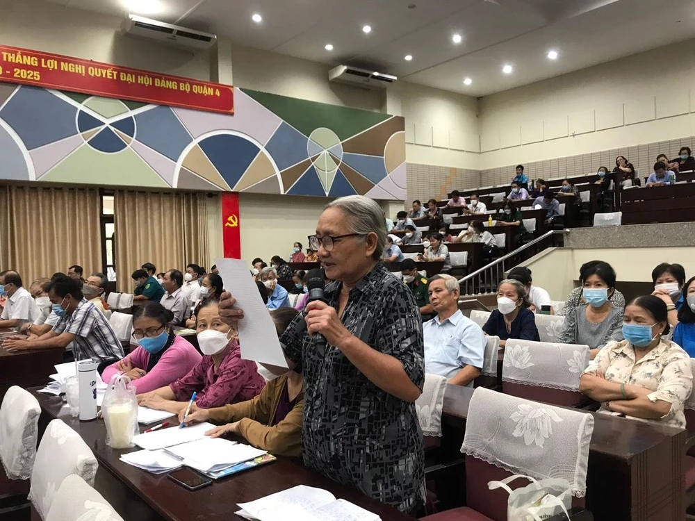 Cử tri Lê Thị Phương Dung mong có thêm nhiều dự án nhà ở xã hội cho người thu nhập thấp. Ảnh: THANH TUYỀN Cử tri Lê Thị Phương Dung mong có thêm nhiều dự án nhà ở xã hội cho người thu nhập thấp. Ảnh: THANH TUYỀN