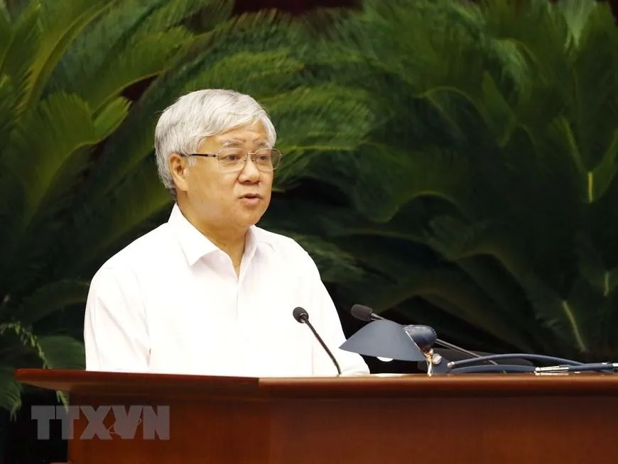 Ông Đỗ Văn Chiến, Bí thư Trung ương Đảng, Chủ tịch Ủy ban Trung ương MTTQ Việt Nam tham luận tại hội nghị. Ảnh: TTXVN