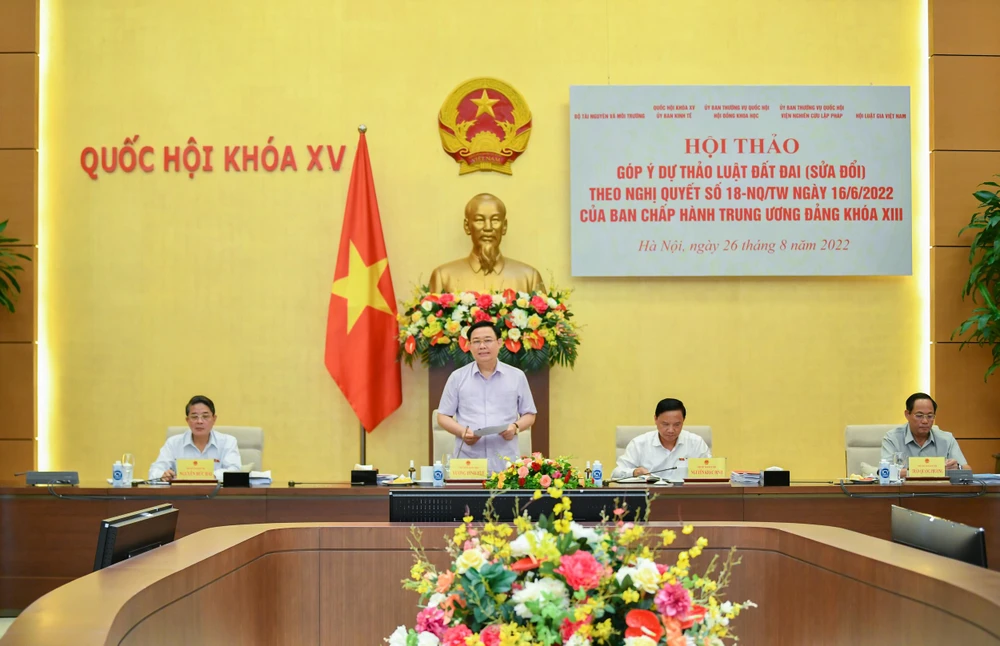 Chủ tịch Quốc hội lưu ý nhiều vấn đề trong quá trình xây dựng, hoàn thiện dự thảo Luật Đất đai (sửa đổi). Ảnh: Quochoi.vn