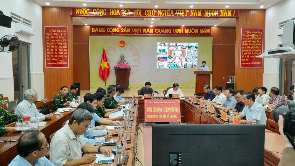 Ban Chỉ đạo tiền phương đã tổ chức cuộc họp khẩn nhằm triển khai công tác ứng phó bão số 4. Ảnh: LK