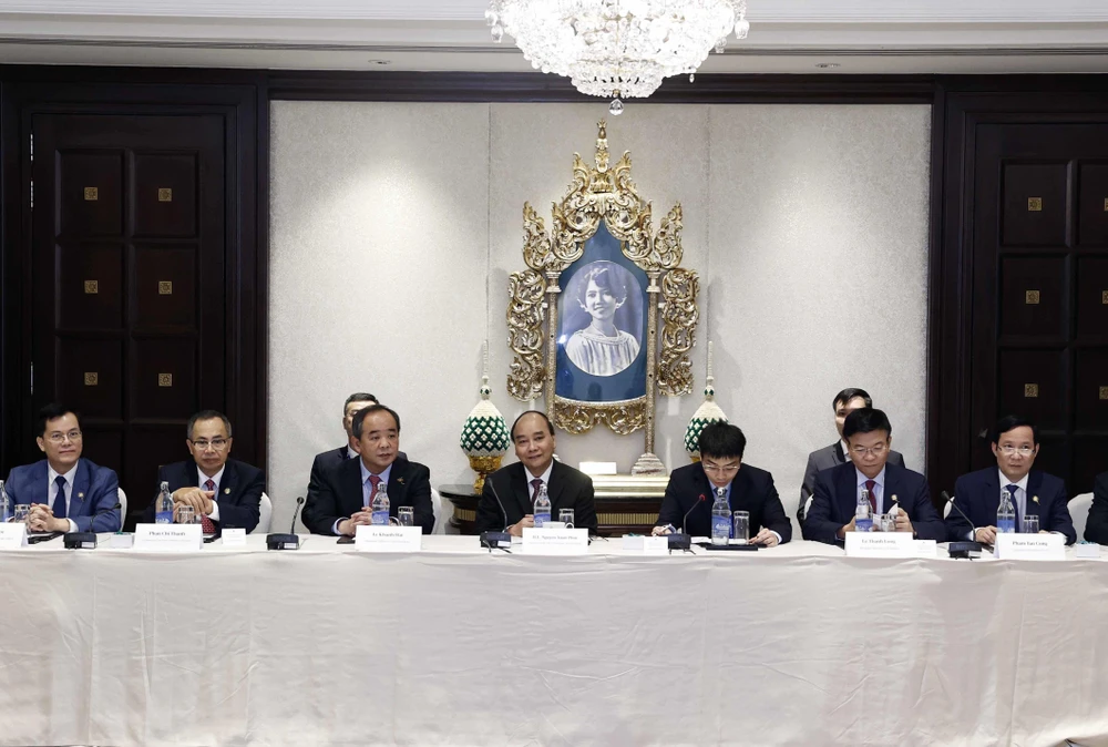 Chủ tịch nước Nguyễn Xuân Phúc dự Tọa đàm cấp cao Liên minh doanh nghiệp Mỹ-APEC. Ảnh: TTXVN