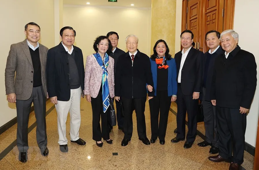 Tổng Bí thư Nguyễn Phú Trọng và các đại biểu dự cuộc họp. Ảnh: TTXVN Tổng Bí thư Nguyễn Phú Trọng và các đại biểu dự cuộc họp. Ảnh: TTXVN