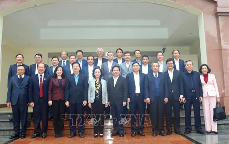 Các cán bộ cấp cao được phân công, bổ nhiệm trong năm 2022 tại buổi gặp mặt hôm 3-2. Ảnh: TTXVN