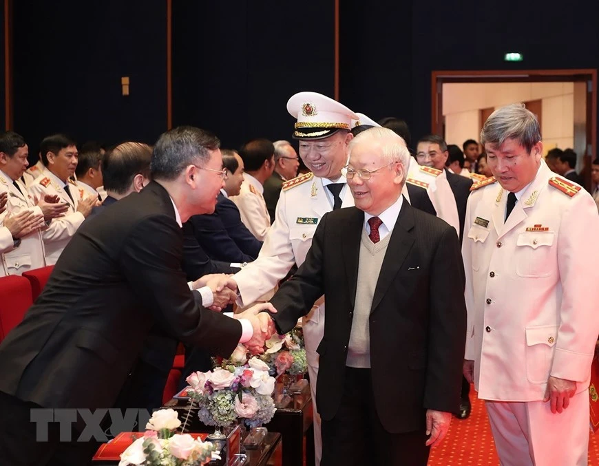 Tổng Bí thư Nguyễn Phú Trọng với các đại biểu tại lễ kỷ niệm.