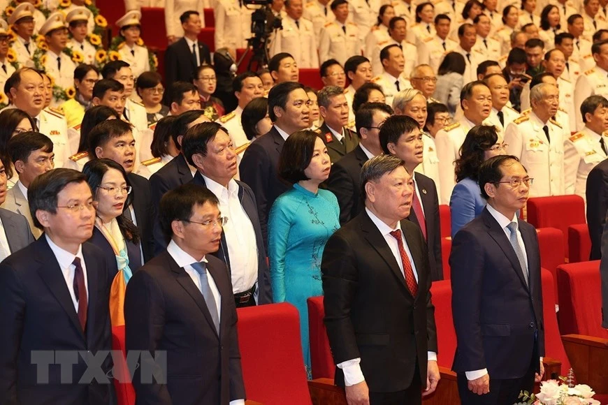 Các đại biểu tại lễ kỷ niệm.