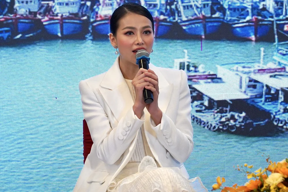 Hoa hậu Nguyễn Phương Khánh, đại sứ chương trình, chia sẻ tại buổi lễ. Ảnh: BẢO PHƯƠNG Hoa hậu Nguyễn Phương Khánh, đại sứ chương trình, chia sẻ tại buổi lễ. Ảnh: BẢO PHƯƠNG