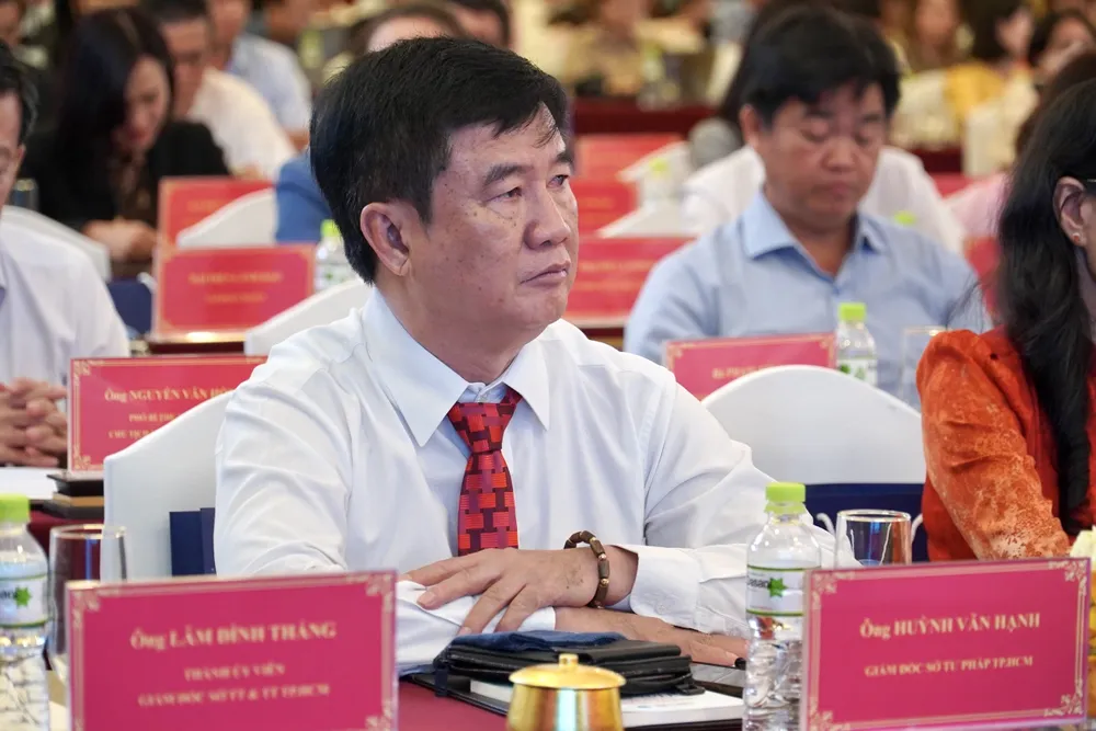 Ông Huỳnh Văn Hạnh, Giám đốc Sở Tư Pháp TP.HCM. Ảnh: BẢO PHƯƠNG Ông Huỳnh Văn Hạnh, Giám đốc Sở Tư Pháp TP.HCM. Ảnh: BẢO PHƯƠNG