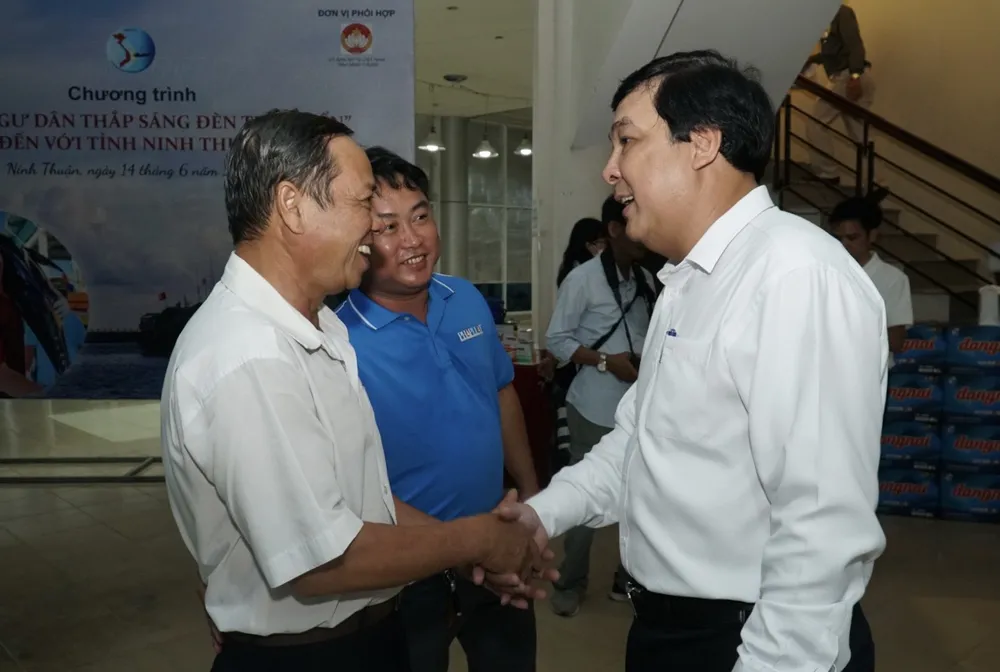 Ông Nguyễn Lượm, Phó giám đốc Sở TT&amp;TT Ninh Thuận đến tham dự chương trình.