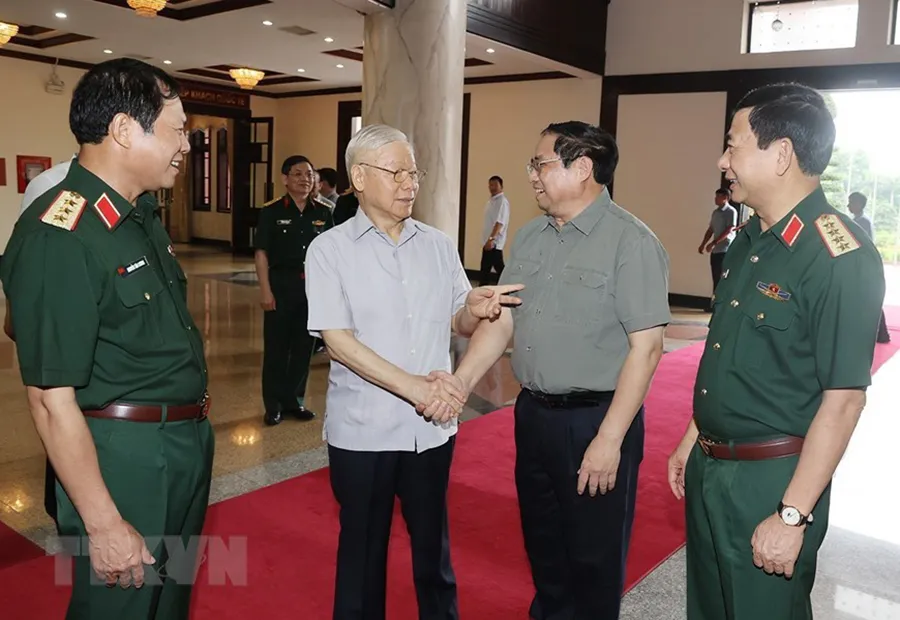 Tổng Bí thư Nguyễn Phú Trọng, Thủ tướng Phạm Minh Chính cùng các lãnh đạo Bộ Quốc phòng tham dự hội nghị. Ảnh: TTXVN Tổng Bí thư Nguyễn Phú Trọng, Thủ tướng Phạm Minh Chính cùng các lãnh đạo Bộ Quốc phòng tham dự hội nghị. Ảnh: TTXVN