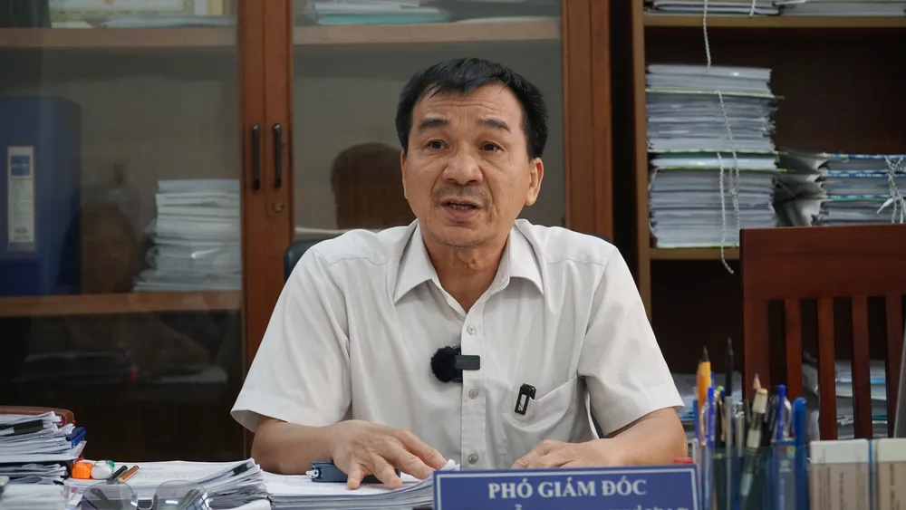 Ông Nguyễn Tri Phương, Phó Giám đốc Sở NN&PTNT tỉnh Phú Yên, cho biết từ năm 2019 đến nay, tại Phú Yên không có tàu cá nào vi phạm, xâm lấn vùng biển nước ngoài. Ảnh: QUỐC VŨ Ông Nguyễn Tri Phương, Phó Giám đốc Sở NN&PTNT tỉnh Phú Yên, cho biết từ năm 2019 đến nay, tại Phú Yên không có tàu cá nào vi phạm, xâm lấn vùng biển nước ngoài. Ảnh: QUỐC VŨ