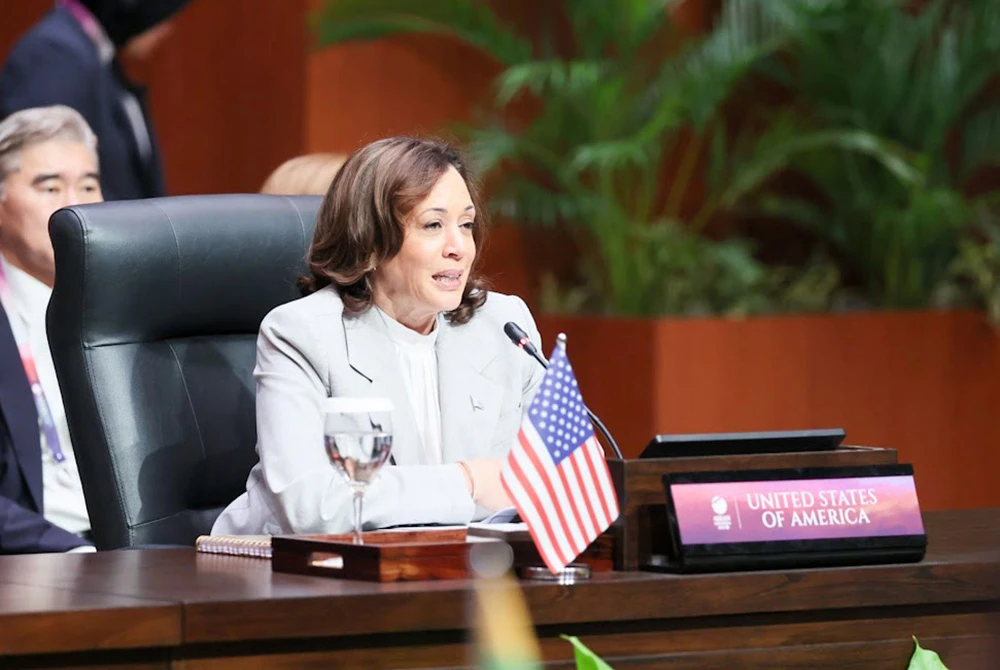 Phó Tổng thống Mỹ Kamala Harris khẳng định Mỹ cam kết mạnh mẽ và lâu dài với ASEAN và khu vực. Ảnh: VGP