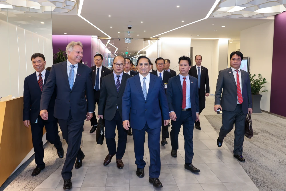 thu-tuong-pham-minh-chinh-tham-tap-doan-synopsys.jpg