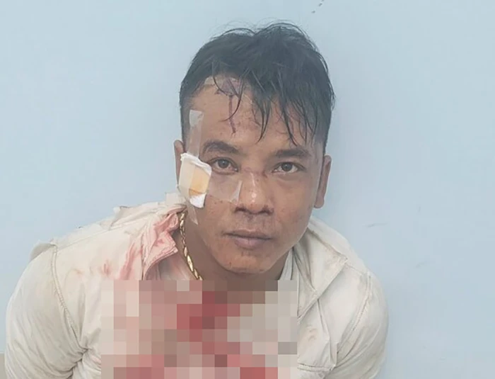 Chạy xe máy từ TP.HCM xuống tận Long An giật dây chuyền