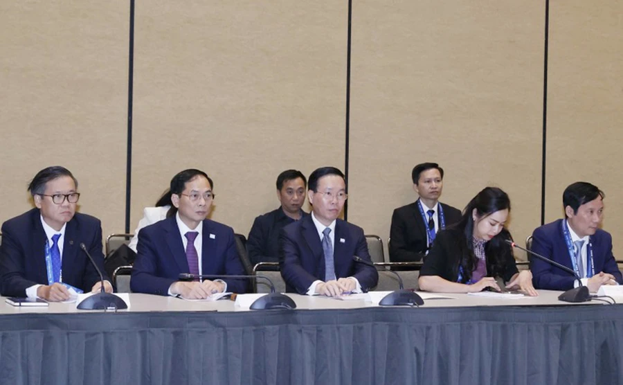 Chủ tịch nước Võ Văn Thưởng gặp gỡ, trao đổi với Liên minh Doanh nghiệp Mỹ-APEC. Ảnh: TTXVN Chủ tịch nước: Hợp tác doanh nghiệp là nền tảng thúc đẩy quan hệ Việt - Mỹ.jpg