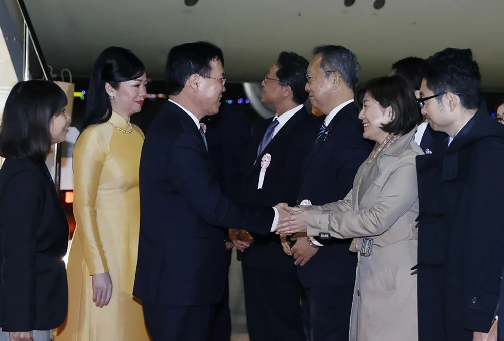 Chủ tịch nước Võ Văn Thưởng đã đến Tokyo, bắt đầu thăm chính thức Nhật Bản
