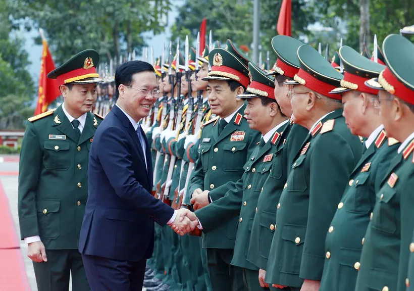 chu-tich-nuoc-vo-van-thuong-tham-lu-doan-k3-tong-cuc-ii-bo-quoc-phong-9413.jpg