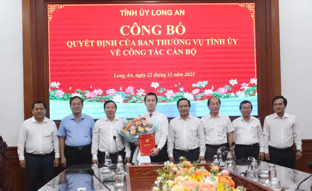 ong-truong-tan-son-ve-tinh-uy-long-an-1-3631.jpg