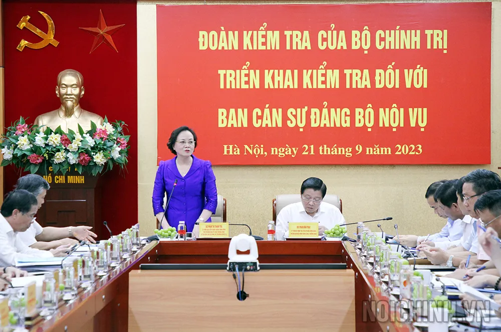 Quy định mới của Bộ Chính trị: Cán bộ vi phạm mà không nhận trách nhiệm, xử lý ra sao?