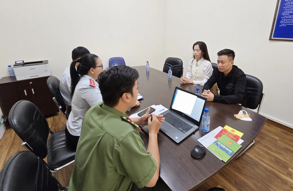 Nam Em tại buổi làm việc hôm 1-3. Ảnh: Sở TT&TT TP.HCM Nam Em